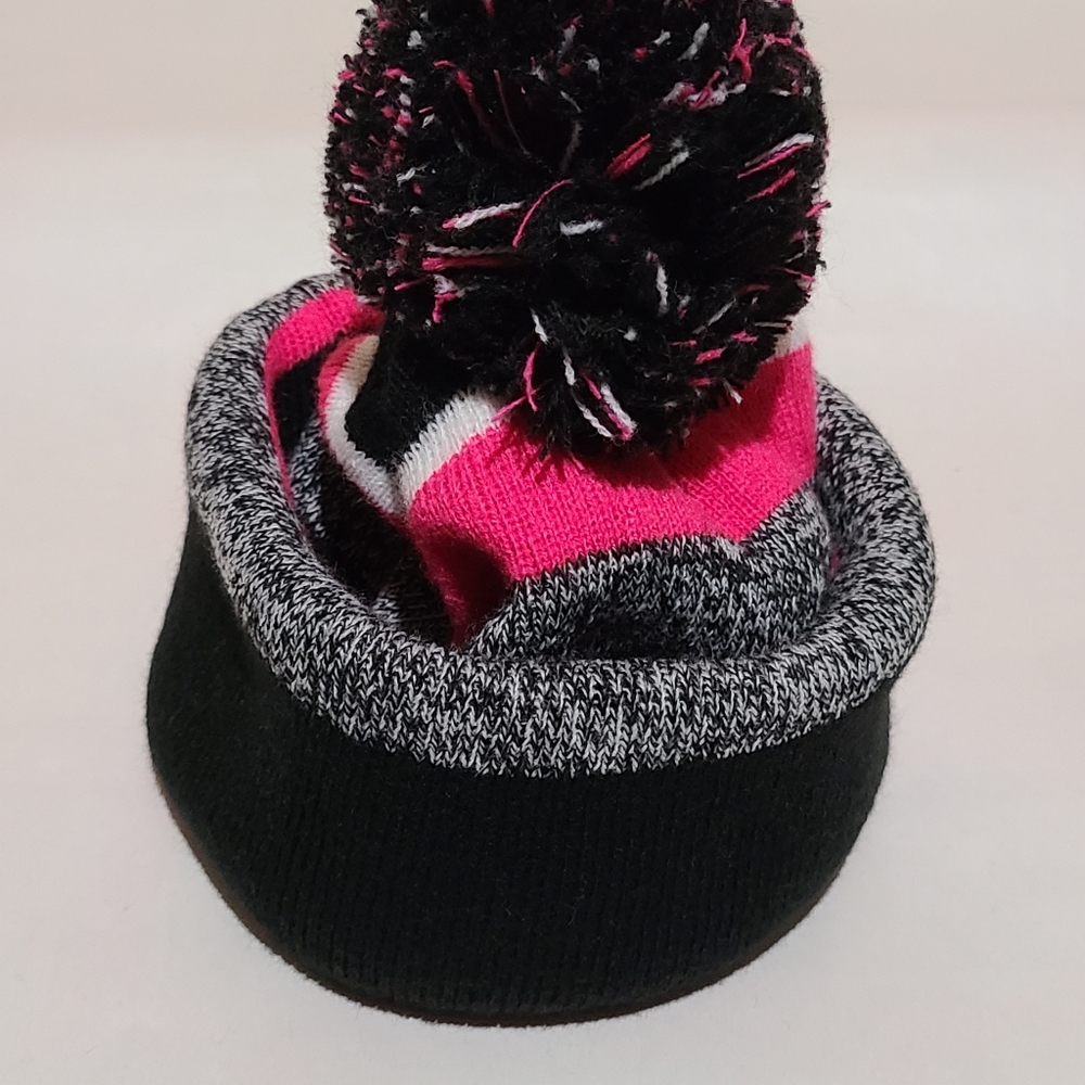 T HAT - Picture 9 of 13